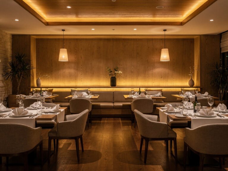 Resort restaurant interior (illustrative)